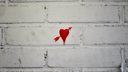 Heart Arrow Love Graffiti Wallpaper