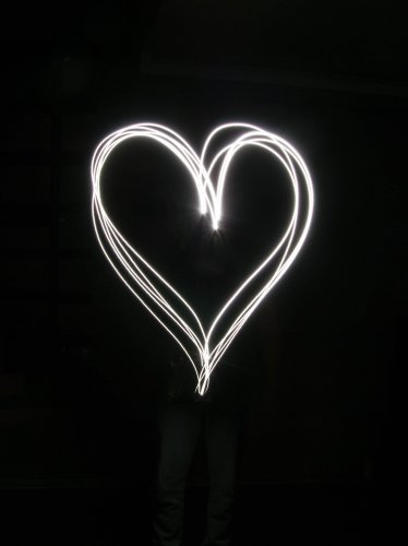 Light Heart iPad Wallpaper