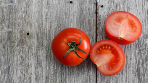 Tomatoes HD Desktop Wallpaper